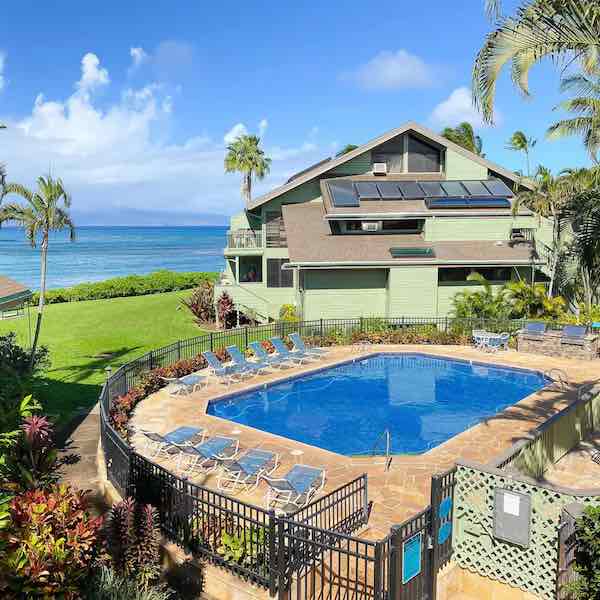 Best Kahana condo rentals in Maui on Airbnb and VRBO Places to Stay
