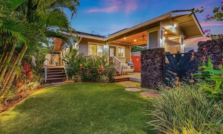 Best Airbnbs in Maui for couples, for families, and more